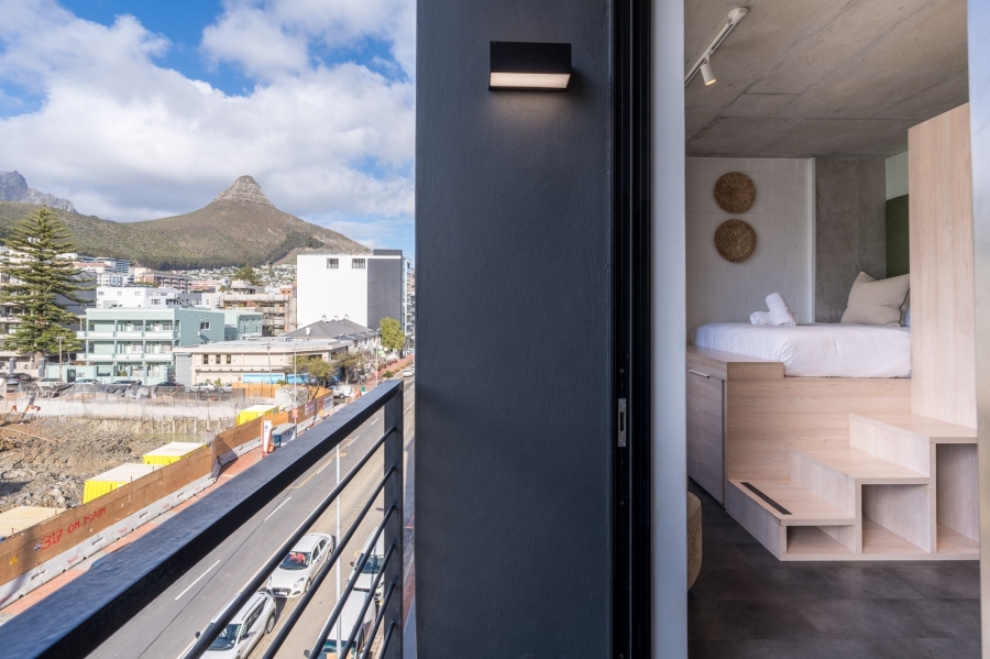 1 Bedroom Property for Sale in Sea Point Western Cape